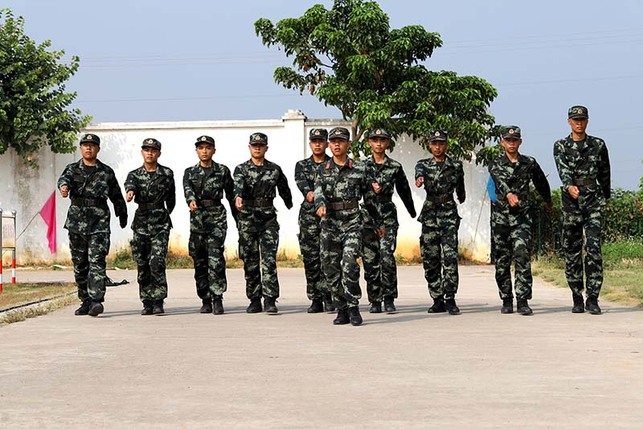 廣西：破繭成蝶 武警新兵的“滿月記”