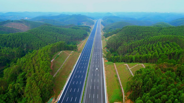 南橫高速公路將於年底建成通車_fororder_112