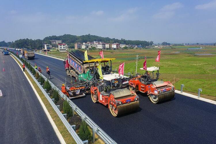 上橫高速預計年底建成通車