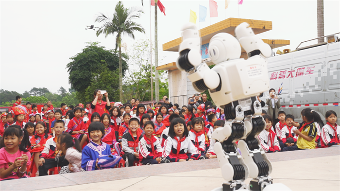 廣西興業：國家安全科普進校園 培育科技興趣夢助成長_fororder_圖片3