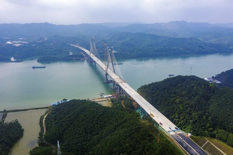 上橫高速預計年底建成通車