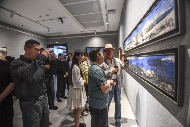 “尋言觀象——中國材料表現繪畫寫生與轉化研究展”在桂林開展_fororder_圖片5