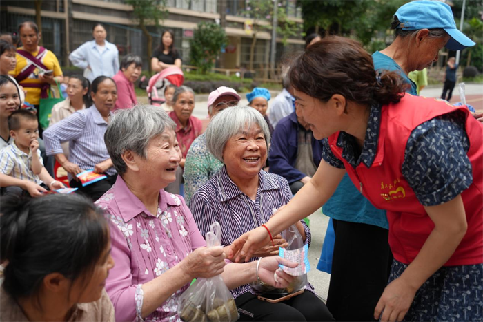 廣西南丹：濃情“粽”意迎端午  以粽傳情暖人心_fororder_圖片5