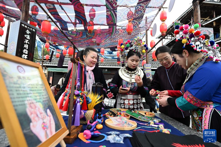 文化中國行丨平岩村：侗寨笙歌奏唱富村強音