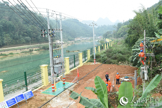 “電亮”八桂大地貧困鄉村圓夢路 ——廣西新一輪農村電網改造升級現場直擊