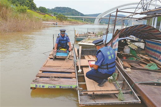 巡查街道上千條 處置亂象近百處