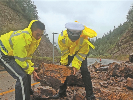 來賓：力抗“山竹” 重建家園