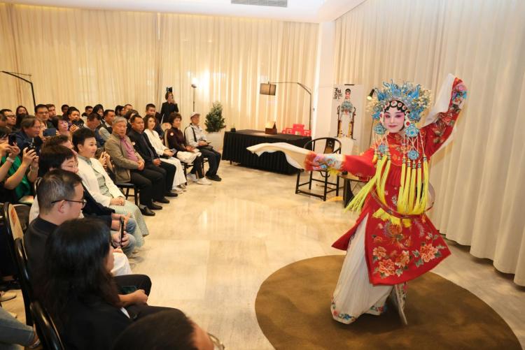 中西戲劇對話暨“俏見桂韻·桂劇文化展”啟幕_fororder_1