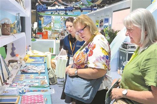 山水有相逢 文旅繪新篇——第22屆中國—東盟博覽會旅遊展區成果觀察