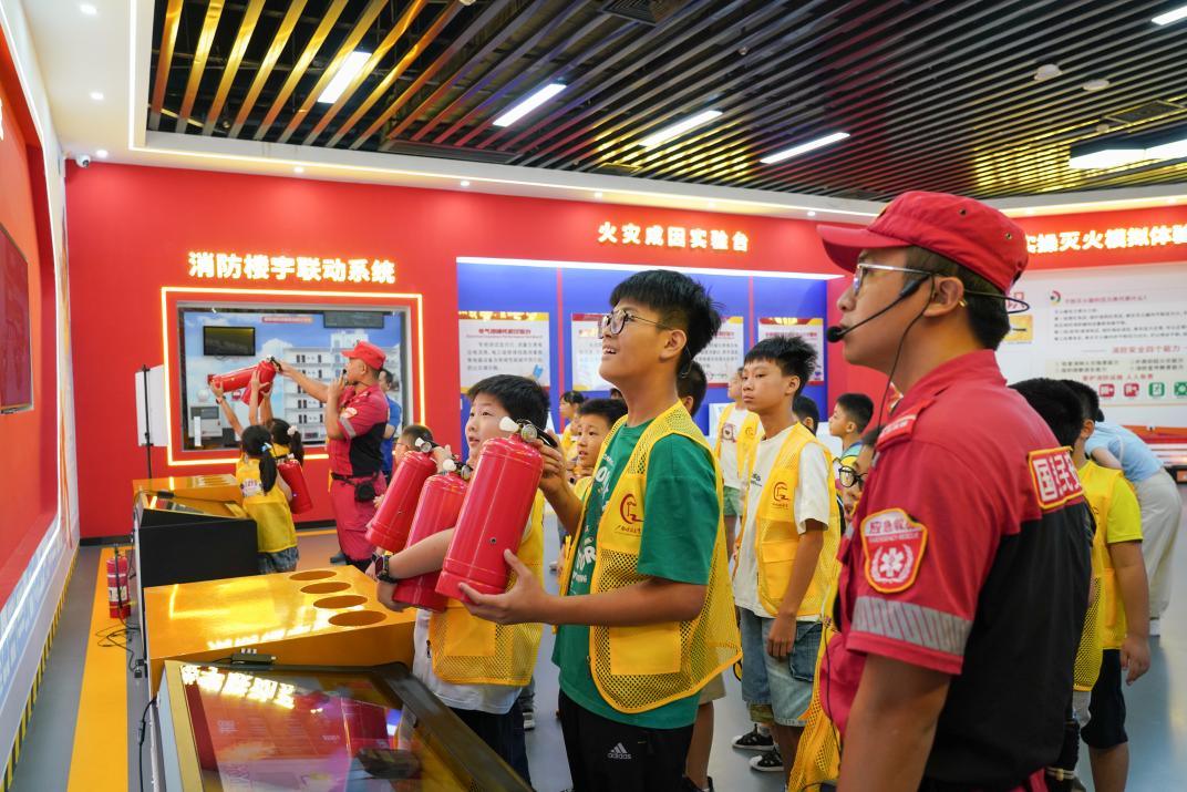 “把安全帶回家”住建科普研學活動在南寧舉辦_fororder_3