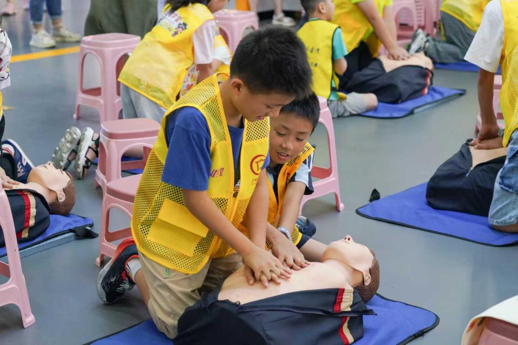 “把安全帶回家”住建科普研學活動在南寧舉辦_fororder_4