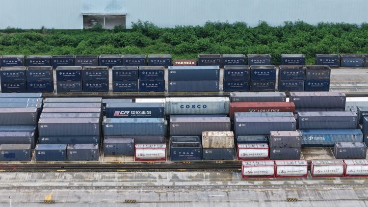 廣西首趟中越白貨物流總包列車開行_fororder_2