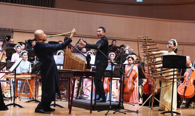 “同行志遠 友誼歡歌”中越友好文藝交流活動在南寧舉行_fororder_3