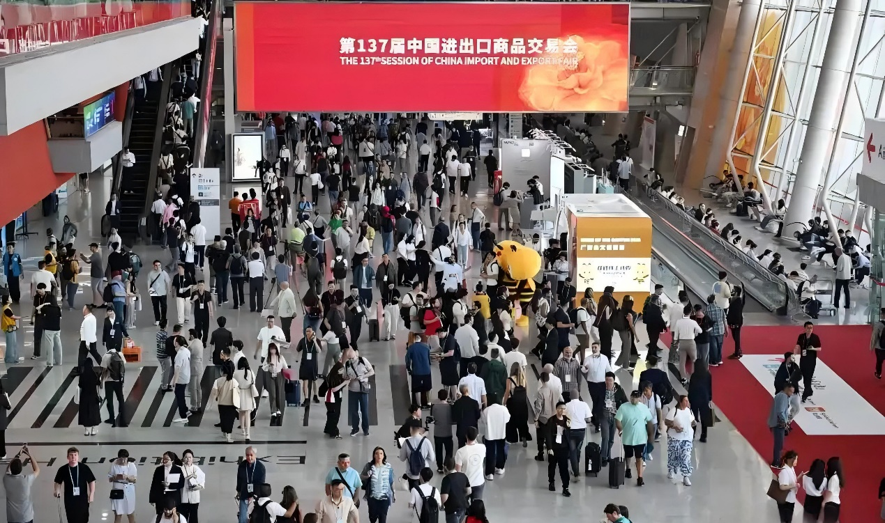 牽手全球客商 桂企好物亮相第137屆廣交會_fororder_圖片2