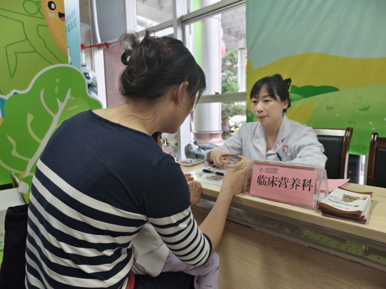 廣西婦幼保健院舉辦2025年全民營養周系列活動_fororder_微信圖片_20250517152632