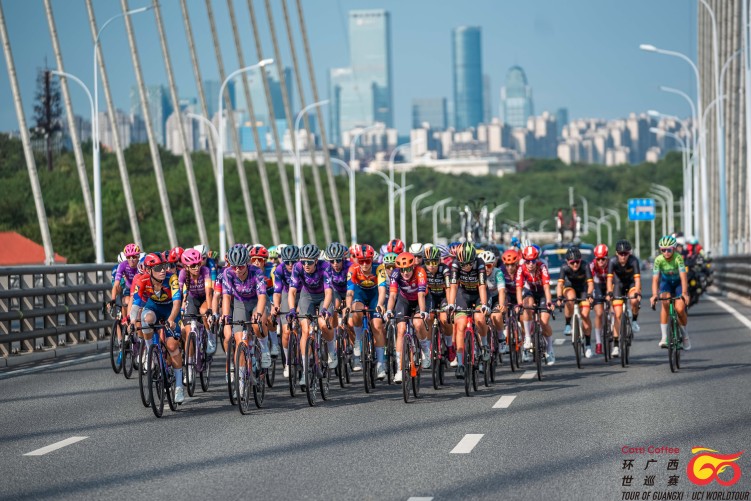 2025環廣西女子世巡賽精彩落幕 安娜·亨德森斬獲冠軍_fororder_58939733