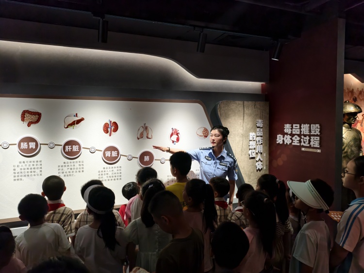 廣西南寧市獲評“全國禁毒示範城市”稱號_fororder_微信圖片_20250707202007