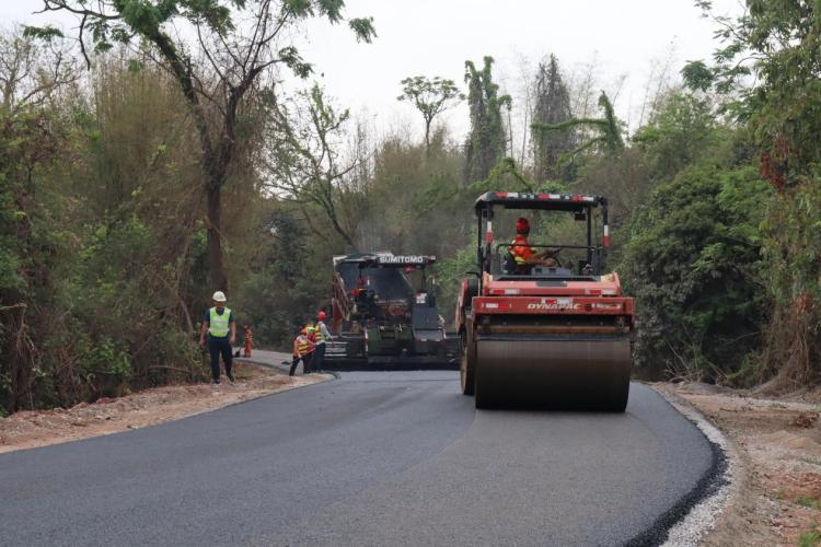 廣西桂平：公路養護鋪就民生“舒心路”_fororder_3