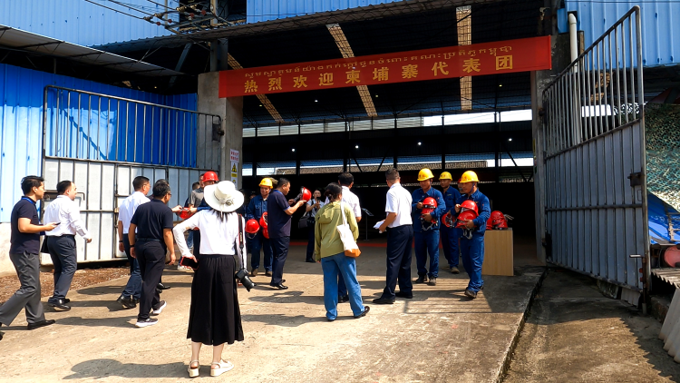 柬埔寨水路運輸與港口總局代表團到柳州開展標準化船型合作交流_fororder_圖片6