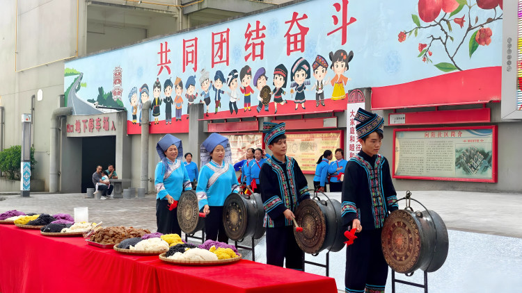 廣西東蘭:重陽暖鄰裡敬老活動推動“韌性社區”項目建設_fororder_1