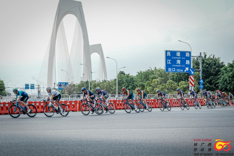 2025環廣西世巡賽在南寧收官 保羅·達博問鼎總冠軍_fororder_SC19-03297_wm__61567191