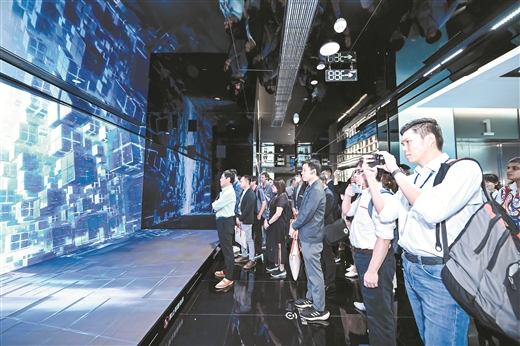 競逐科技賽道,金融如何出新_fororder_8963009_huanghn_1760594201446_b