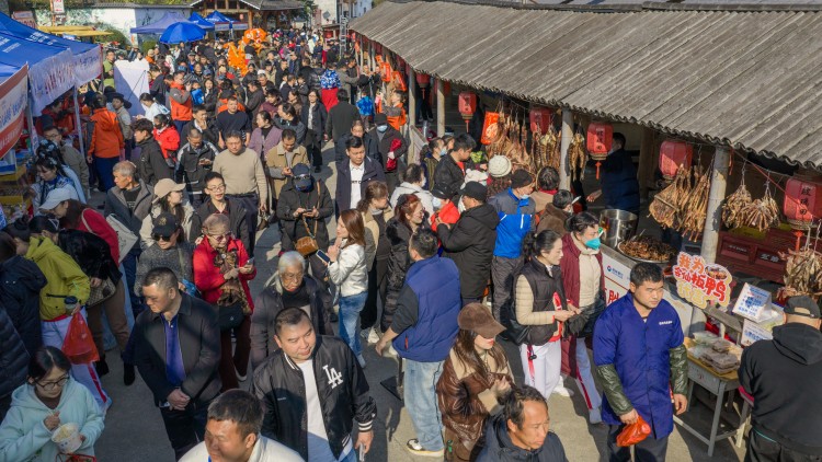 桂林會仙板鴨美食圩舉辦 非遺美食引客來_fororder_2