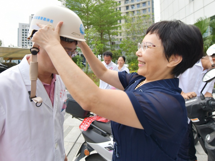 北海“流動急救先鋒隊”擴編  50名醫護人員“亮標上崗”_fororder_mmexport1746618360566
