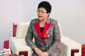 【唐志強已審】廣西人大代表、南寧市馬山縣縣長張自英：馬山縣利用生態優勢 深化優化“體育+”扶貧模式