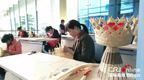 【唐已審】【原創】廣西百名婦女爭當“技術能手”“三八紅旗手” 【唐已審】【原創】廣西百名婦女爭當“技術能手”“三八紅旗手”