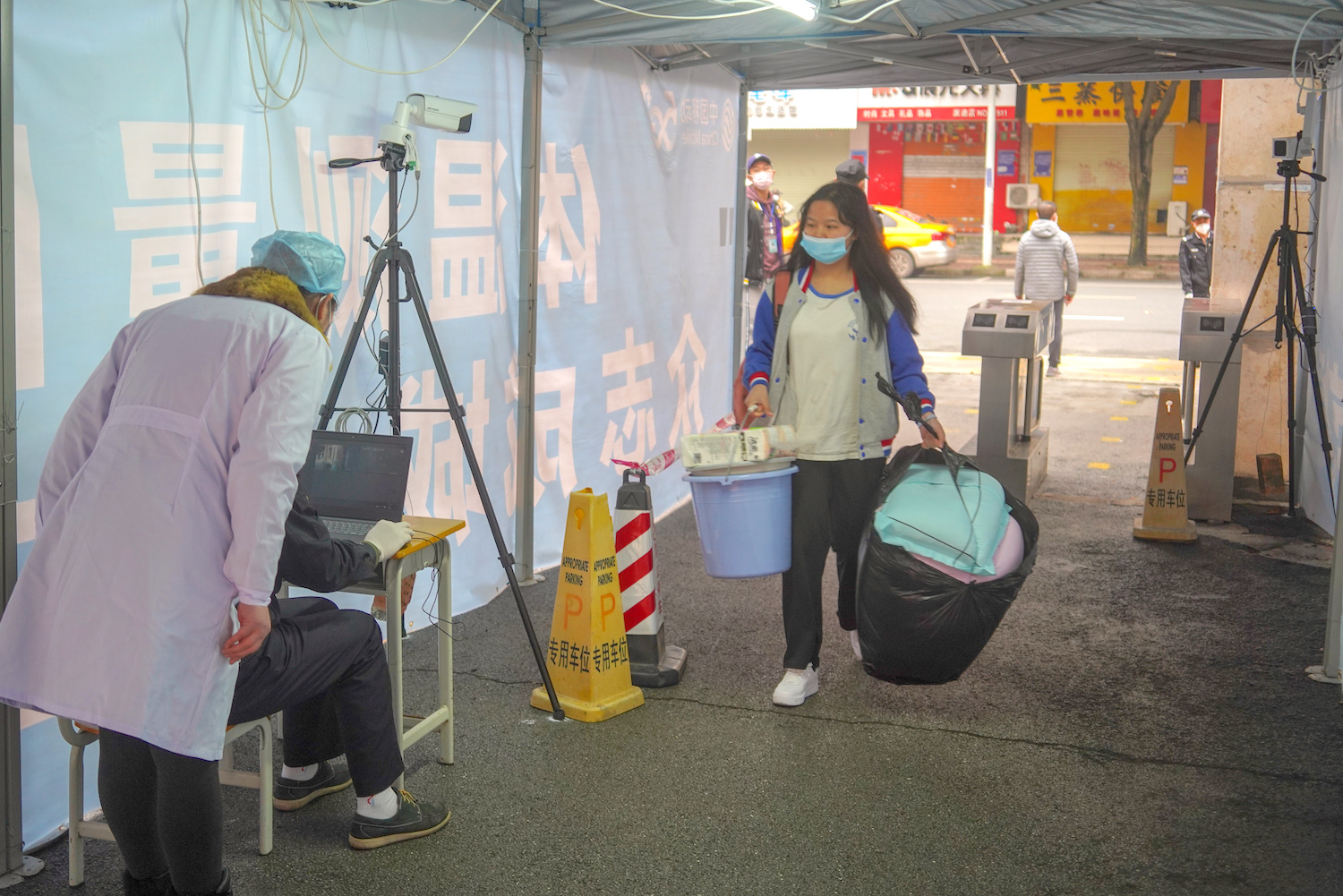 （急稿）【復課·開學第一天】：南寧高三有序開學 防控仍是重點（組圖）