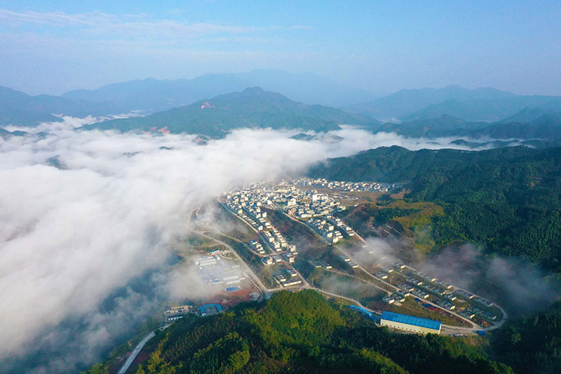 廣西融水：冬日美景入畫來
