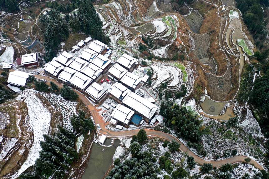 廣西三江：冰雪山村如畫卷