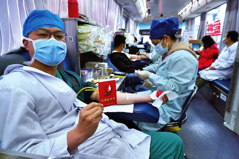 南寧市首個“醫務人員無償獻血活動季”逾7000人次獻血 獻血量超240萬毫升