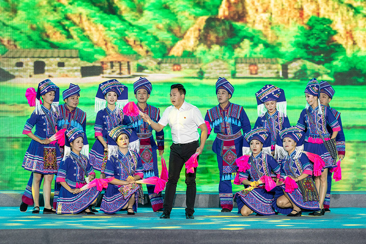 廣西扶綏：又見年味 “春晚”鬧新春