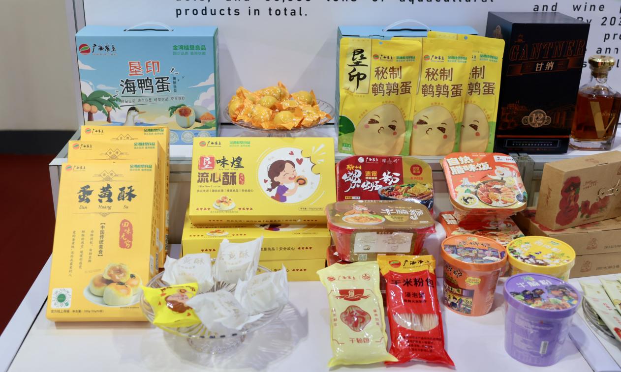 第20屆中國—東盟博覽會新加坡巡展開幕 桂品出海閃亮新加坡_fororder_AB2D49CE-C27A-43AE-9892-18FD0205A092