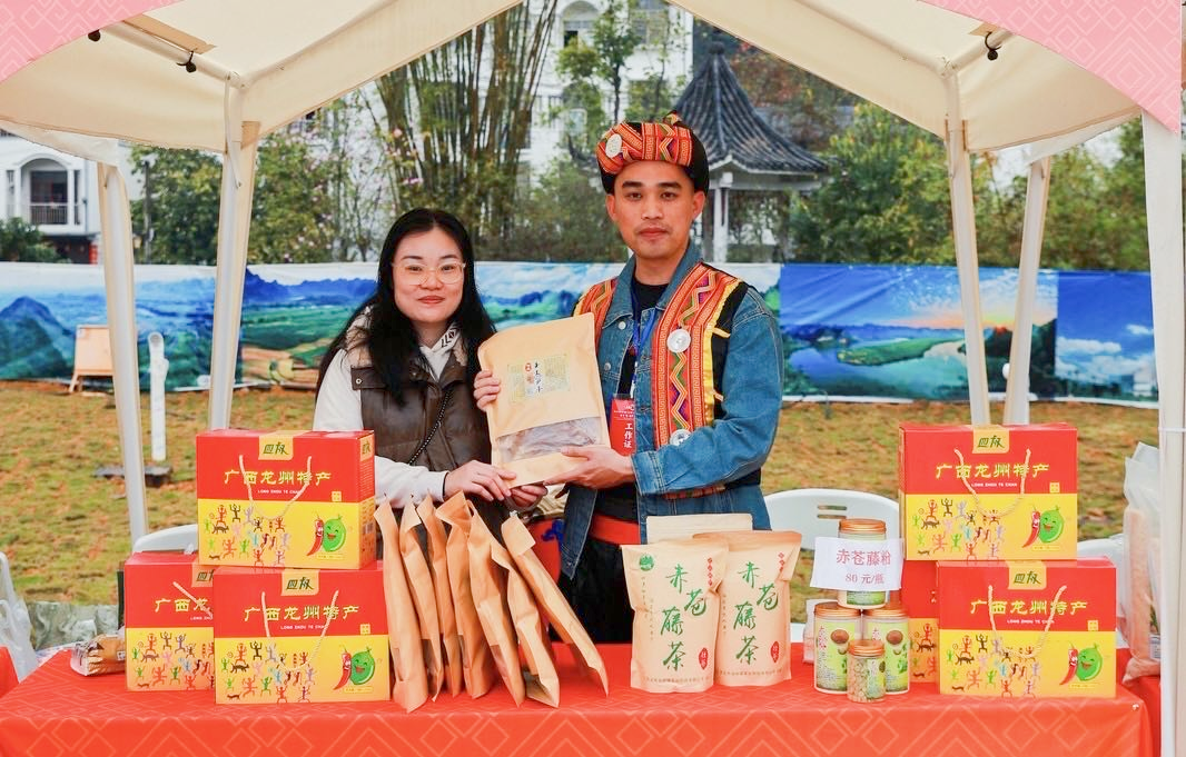 【節慶裏的壯美廣西】中越邊民歡聚龍州共慶“春龍節”_fororder_圖片6