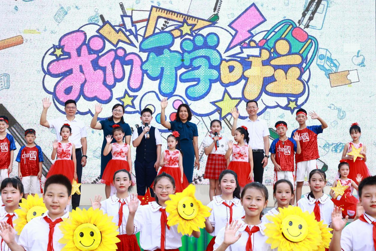 廣西各地學校“花式”迎新生_fororder_圖片12