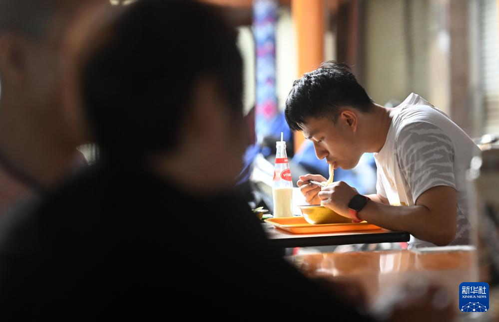 舌尖上的非遺——探訪南寧生榨米粉製作技藝