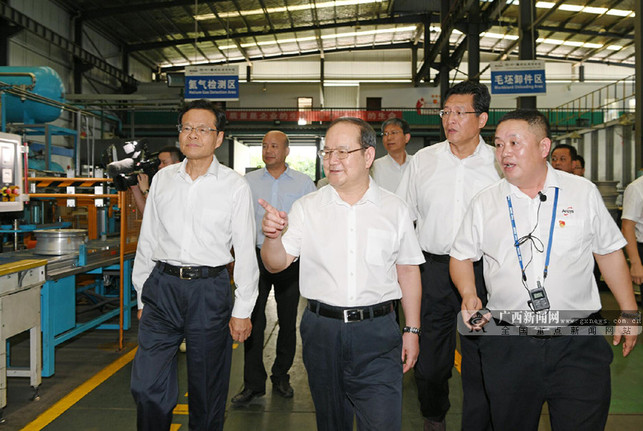 廣西黨委政府召開推進柳州市工業高品質發展建設現代製造城現場會 廣西黨委政府召開推進柳州市工業高品質發展建設現代製造城現場會