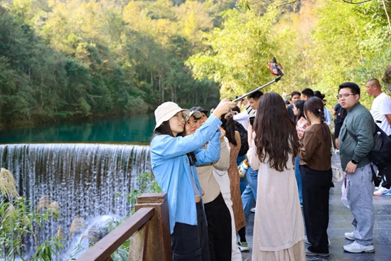 貴州荔波：淡季旅遊熱度不減 小七孔景區持續火爆