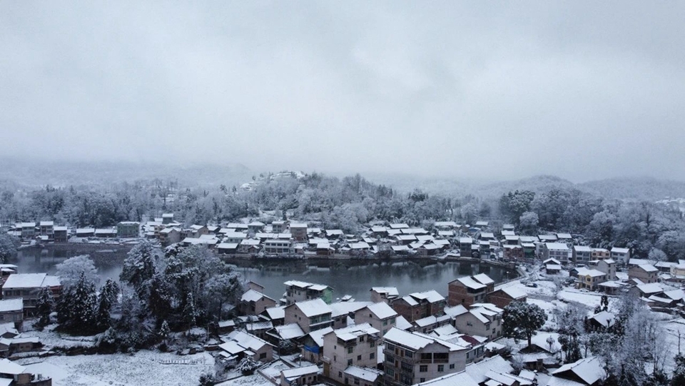 貴州鎮遠迎來2025年初雪