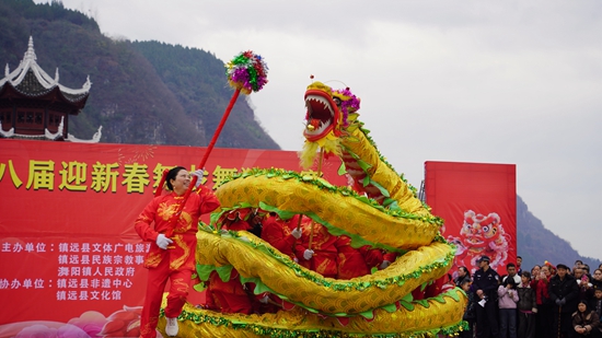 貴州鎮遠：龍獅舞韻鬧元宵 非遺薪火共傳承