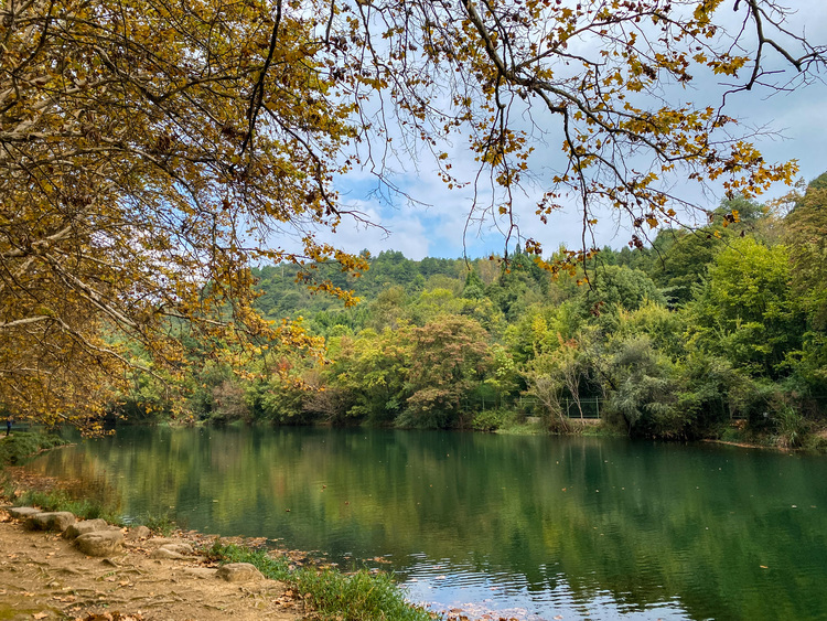 貴州山色丨賞層林盡染，看紅葉山川，用腳步探索深秋之美