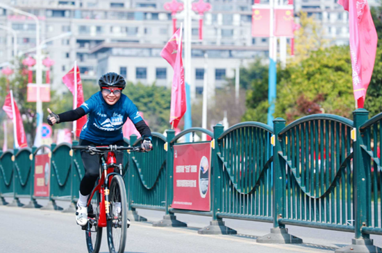 跟著貴州紅·山水越野挑戰賽看大橋 解鎖關嶺橋體旅新玩法