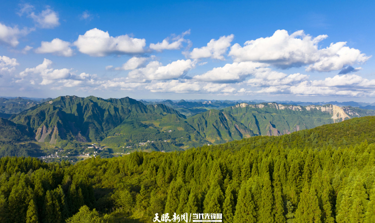 從“夏季首選”邁向“四季皆宜”｜涼都借“涼”機 文旅消費“熱力”足