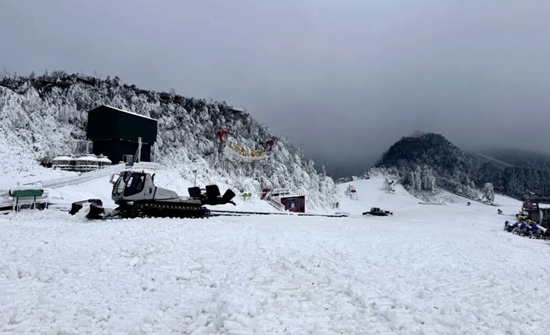 六盤水市水城區：玉舍雪山滑雪場精心籌備 將於12月20日試運營