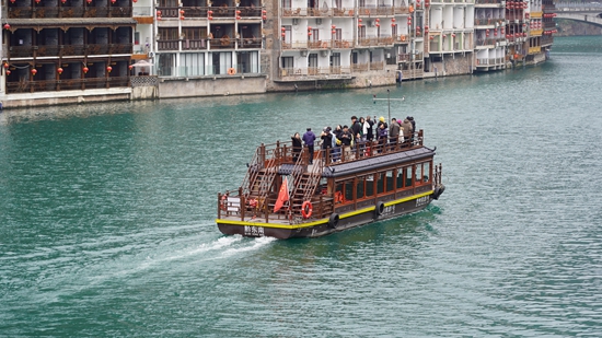 貴州鎮遠：多彩民俗活動紛呈 春節旅遊市場火熱