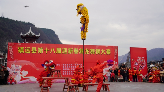 貴州鎮遠：龍獅舞韻鬧元宵 非遺薪火共傳承