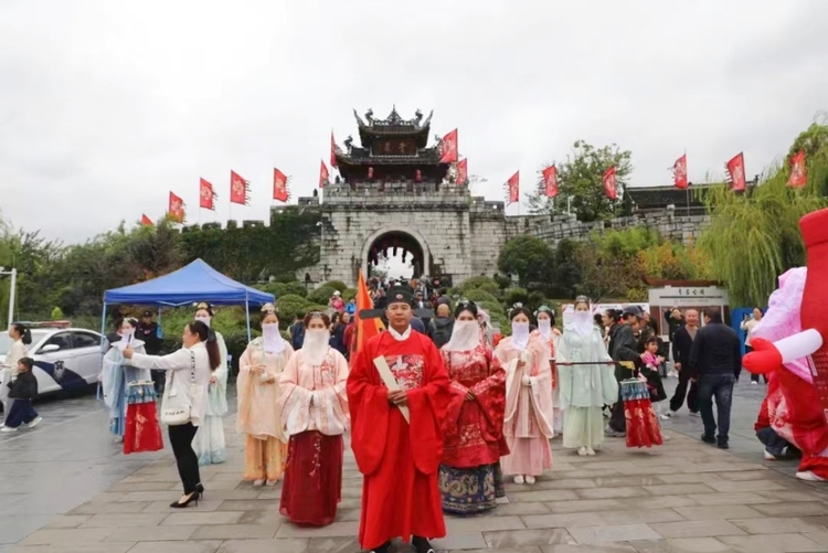 多重效應疊加 國慶假期貴州旅遊迎熱潮